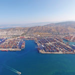 El puerto del Pireo sigue funcionando, no hay restricciones a las importaciones/exportaciones