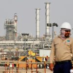 El petróleo se desploma a pesar de la promesa de Arabia Saudita de aumentar los recortes de producción