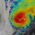 El huracán Zeta ruge en la costa de Luisiana