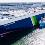 Japón lleva a cabo el primer abastecimiento de GNL de barco a barco