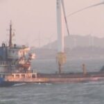 Tripulación evacuada de un buque carguero chino en apuros