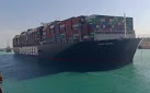Ver: Las tripulaciones de remolcadores y dragas del Canal de Suez celebran la liberación de la embarcación Ever Given