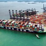 Bloqueo temporal del Canal de Suez agudizó escasez de contenedores en puertos asiáticos