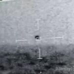 Ver: La Marina de EE.UU. rastrea un OVNI de forma esférica frente a California