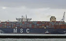 Bloqueo del Canal de Suez: 54 de los 64 buques portacontenedores retrasados en ruta hacia Rotterdam ya han sido procesados