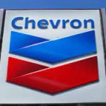 Chevron hace cambios de liderazgo en su estrategia para reducir las emisiones de carbono